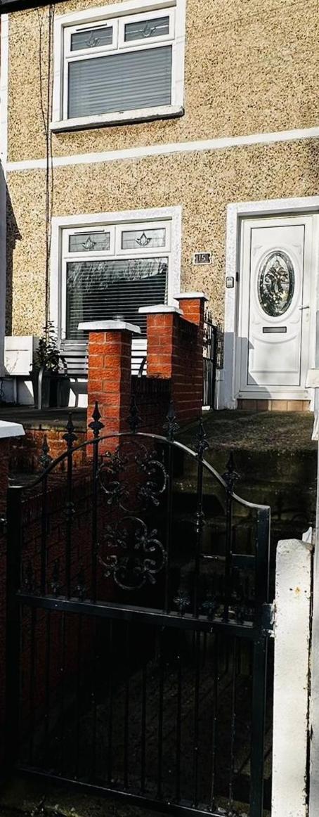 Gaeltacht Quarter Cosy Home Belfast Kültér fotó